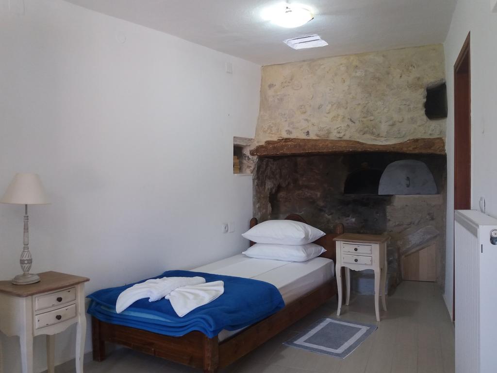 Heracles Traditional Cretan Houses Spílion Стая снимка